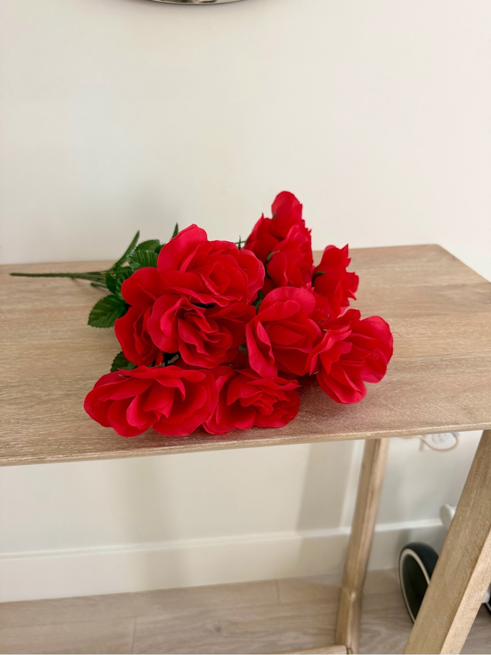 16” 3 Bunches of Artificial Red Roses
